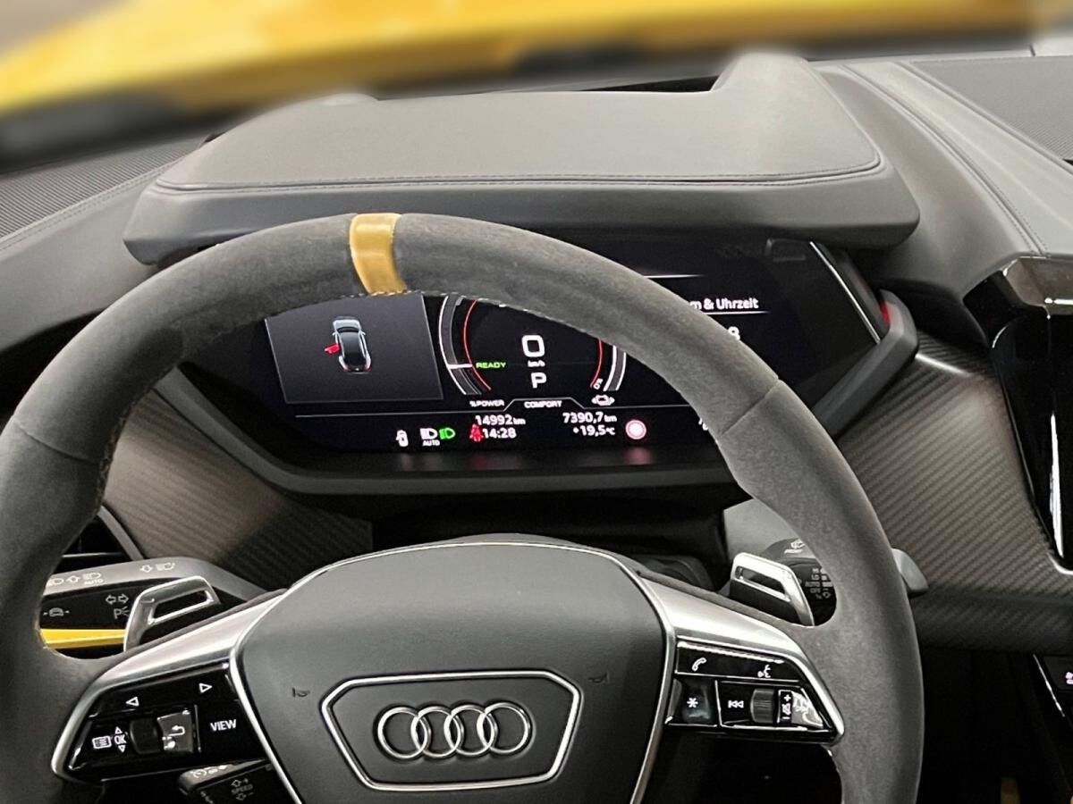 Audi RS e-tron GT RS - Head-up-Display, adaptive air suspension, Panorama-Glasdach, Bang & Olufsen Premium