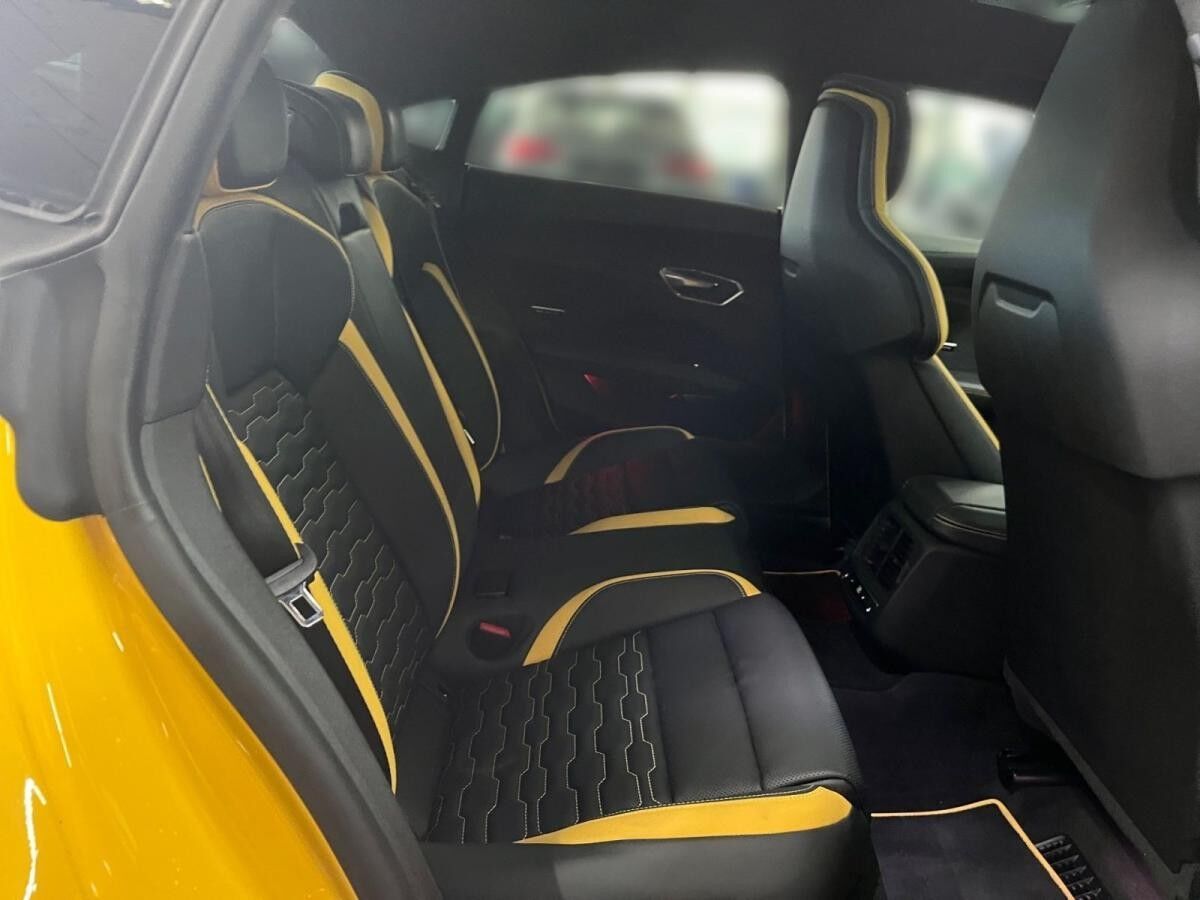 Audi RS e-tron GT RS - Head-up-Display, adaptive air suspension, Panorama-Glasdach, Bang & Olufsen Premium