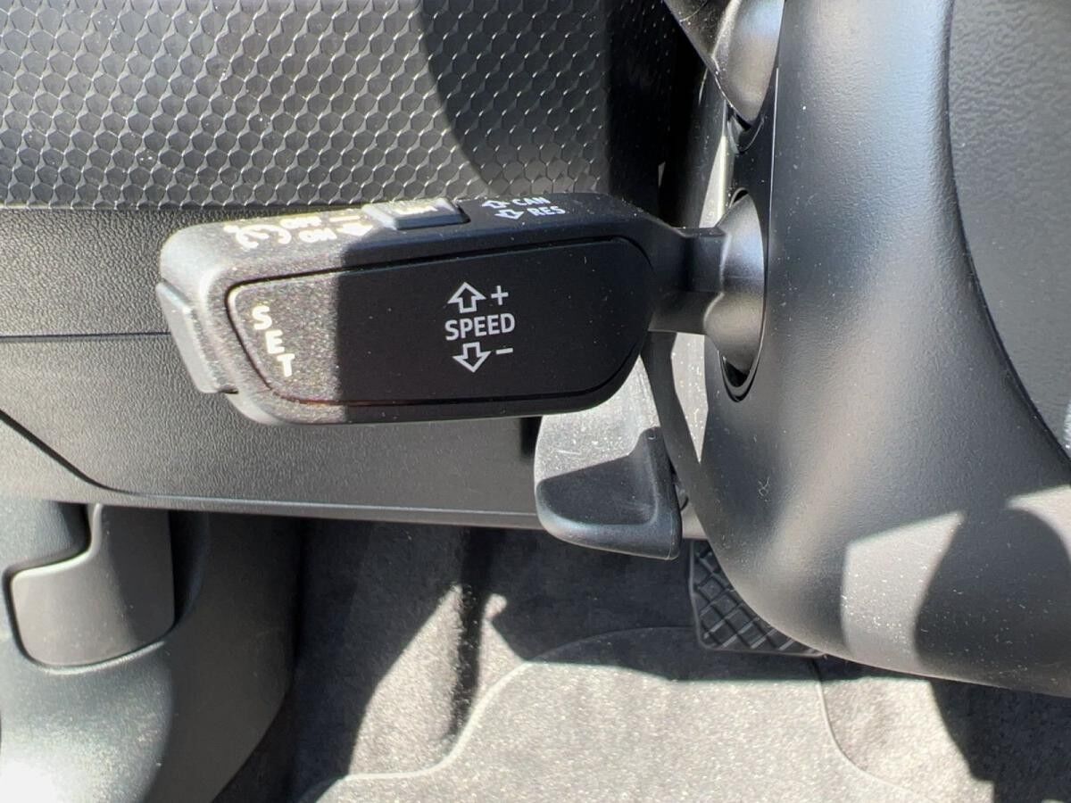 Audi A1 Sportback 30 TFSI S tronic+LED+GRA+GJR