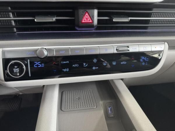 Hyundai IONIQ 6 TECHNIQ INNEN HELL! PARK-UND SITZPAKET!