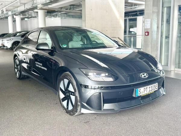 Hyundai IONIQ 6 TECHNIQ INNEN HELL! PARK-UND SITZPAKET!