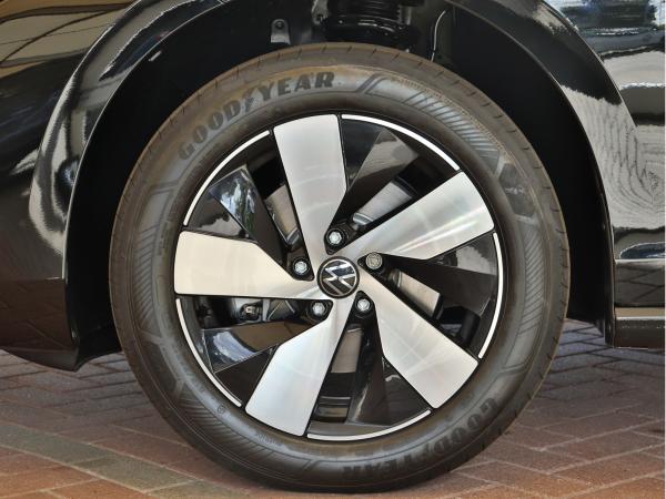 Volkswagen Passat Variant Business 2.0 TDI DSG+AHK+HUD+KAMERA+ACC+NAVI