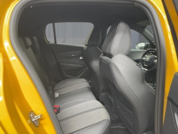 Peugeot 208 1.2 PURETECH 100 GT AUTOMATIK KAMERA
