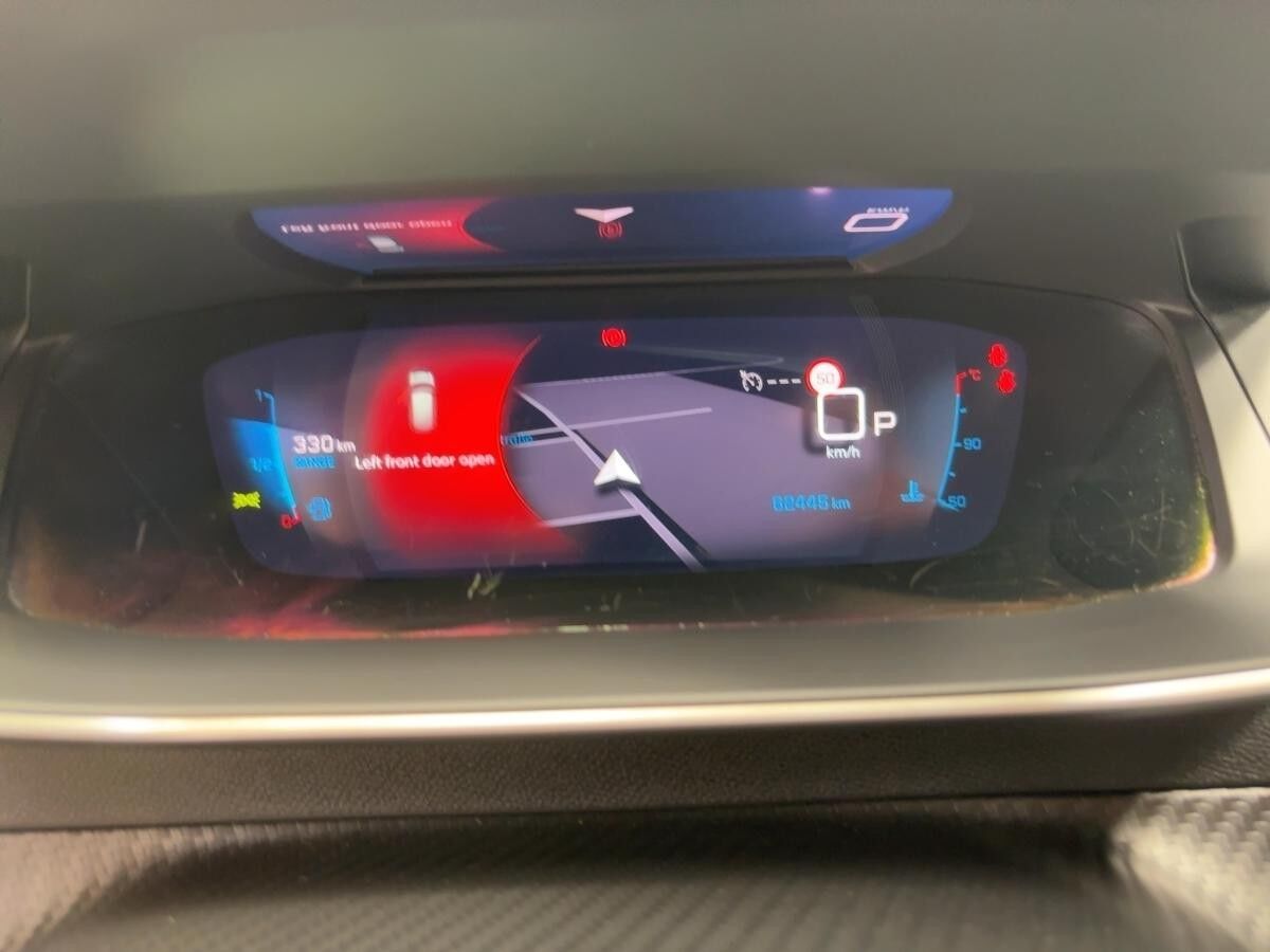 Peugeot 208 1.2 PURETECH 100 GT AUTOMATIK KAMERA Peugeot 208 1.2 PURETECH 100 GT AUTOMATIK KAMERA