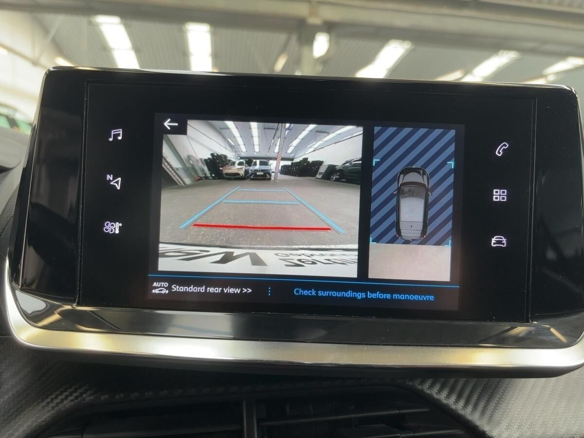 Peugeot 208 1.2 PURETECH 100 GT AUTOMATIK KAMERA Peugeot 208 1.2 PURETECH 100 GT AUTOMATIK KAMERA