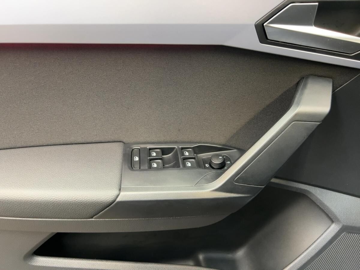 Seat Arona 1.0 TSI FR Apple-CarPlay SHZ PDC KLIMA