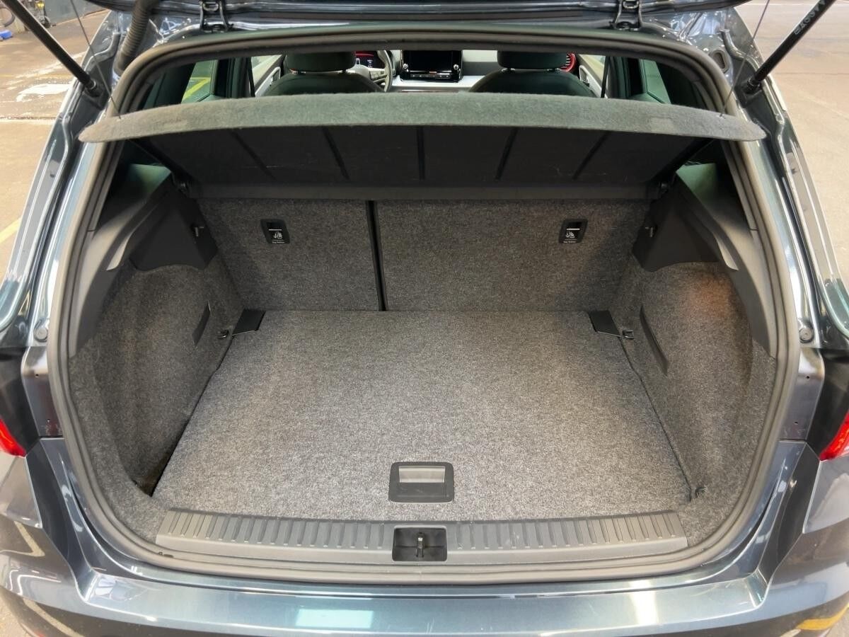 Seat Arona 1.0 TSI FR Apple-CarPlay SHZ PDC KLIMA