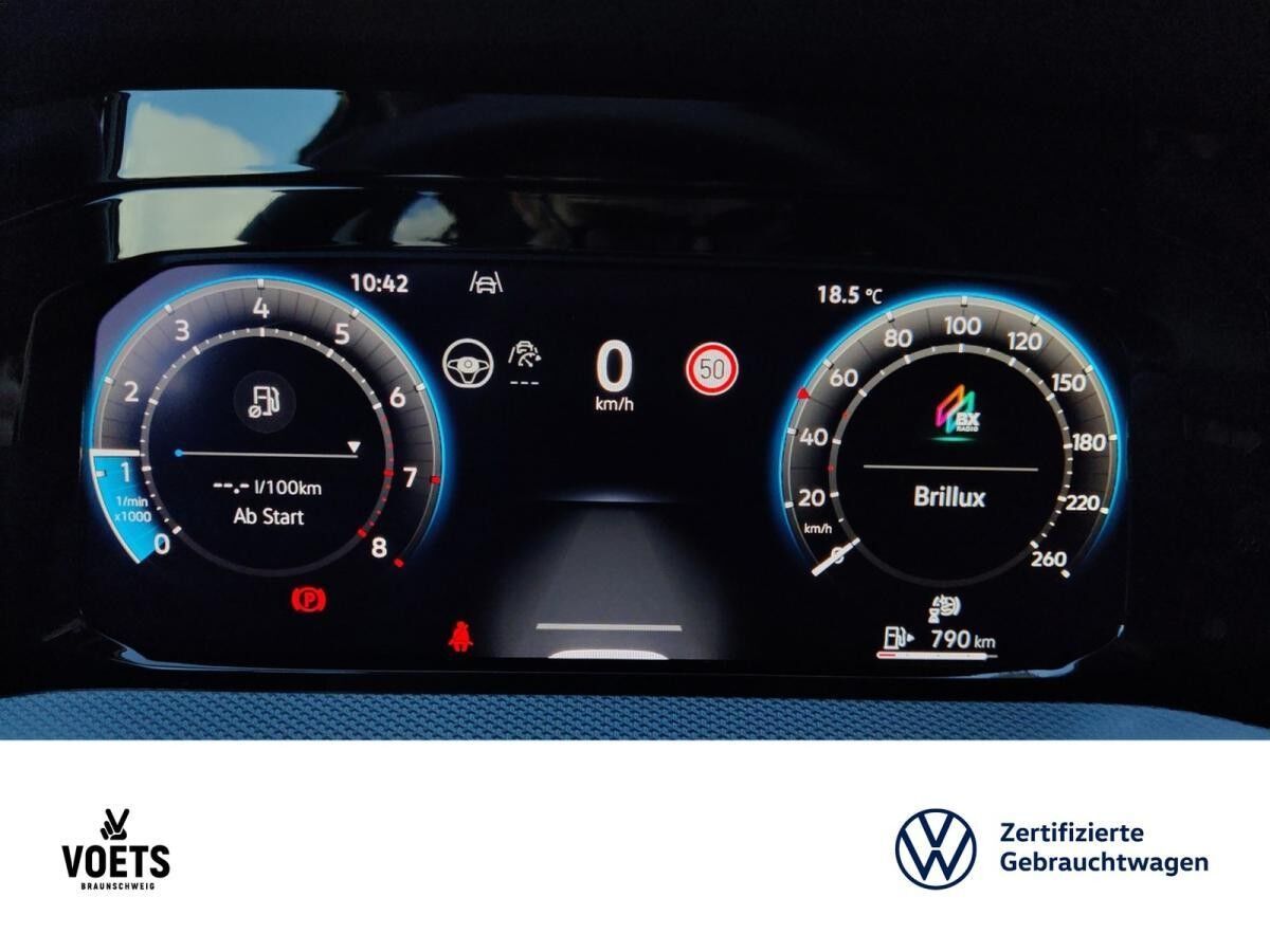 Volkswagen Golf VIII Life GOAL 1.5 TSI rearView+AHK+LED