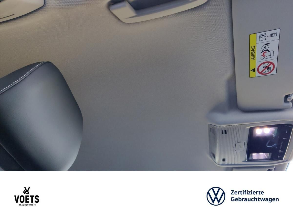 Volkswagen Golf VIII Life GOAL 1.5 TSI rearView+AHK+LED