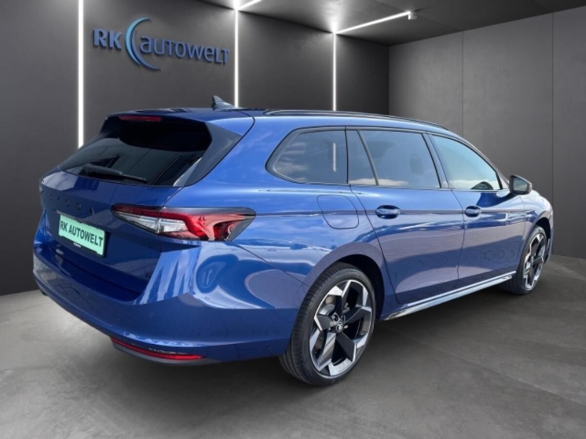 Skoda Superb Combi 1.5 TSI iV DSG Navi,Matrix,AHK,Kamera