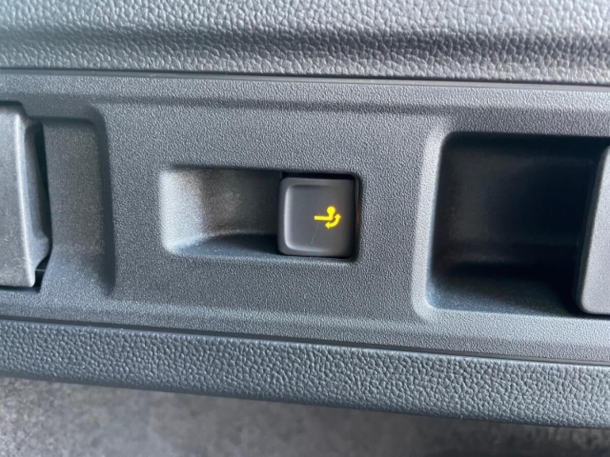 Skoda Superb Combi 1.5 TSI iV DSG Navi,Matrix,AHK,Kamera