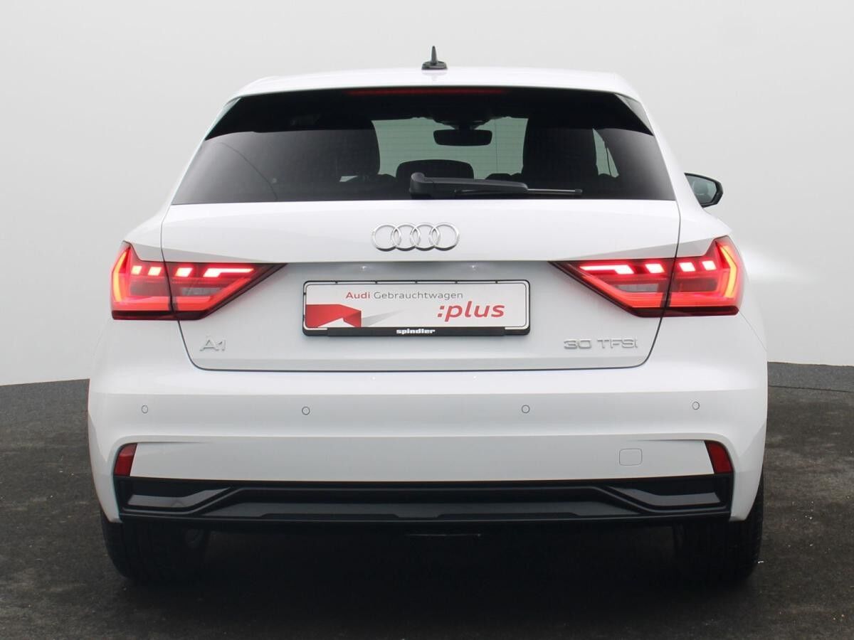 Audi A1 Sportback advanced 30TFSI S-tronic/ Navi, LED