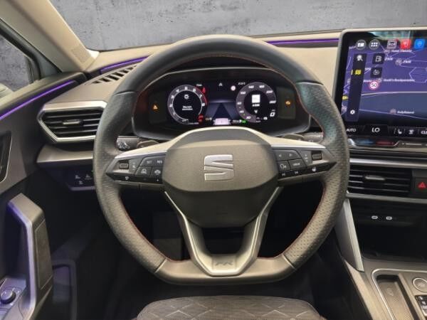 Seat Leon 1.5 eTSI DSG FR Matrix Navi FaPa XL Kamera Kessy WP