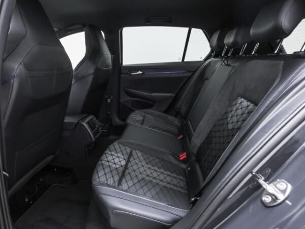 Volkswagen Golf R-Line 1.5 eTSI DSG Kamera LED Winter