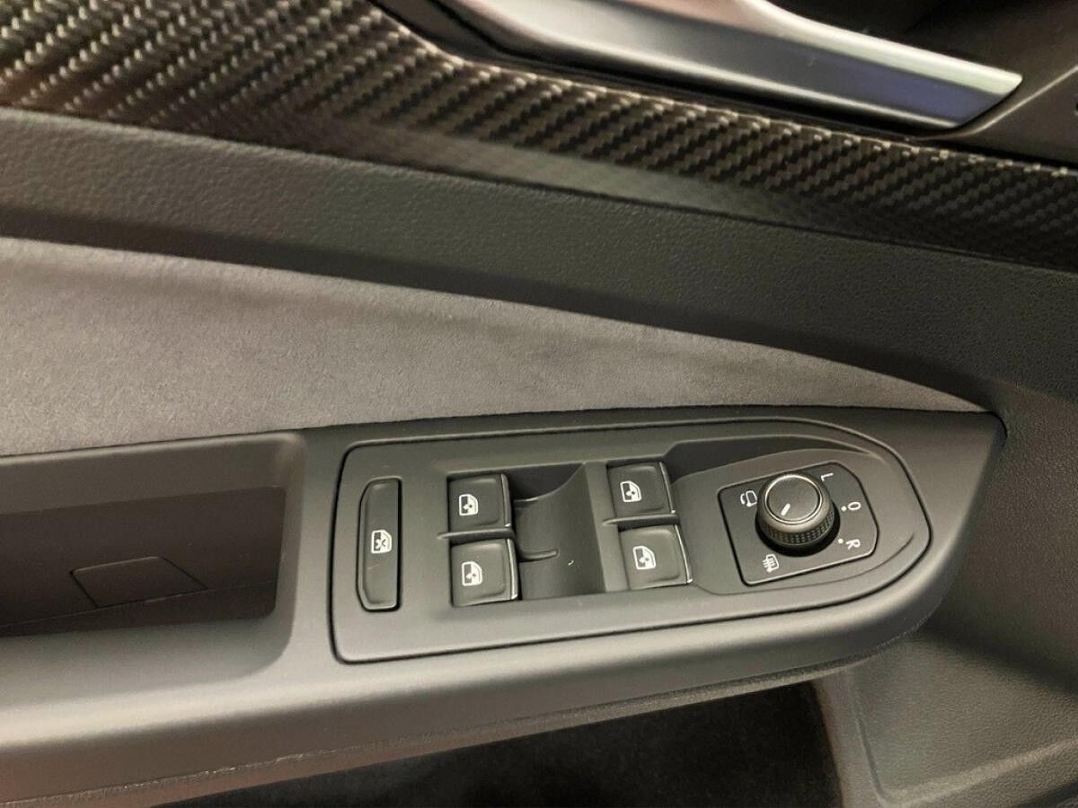 Volkswagen Golf VIII Variant R DSG / SOFORT VERFÜBAR !