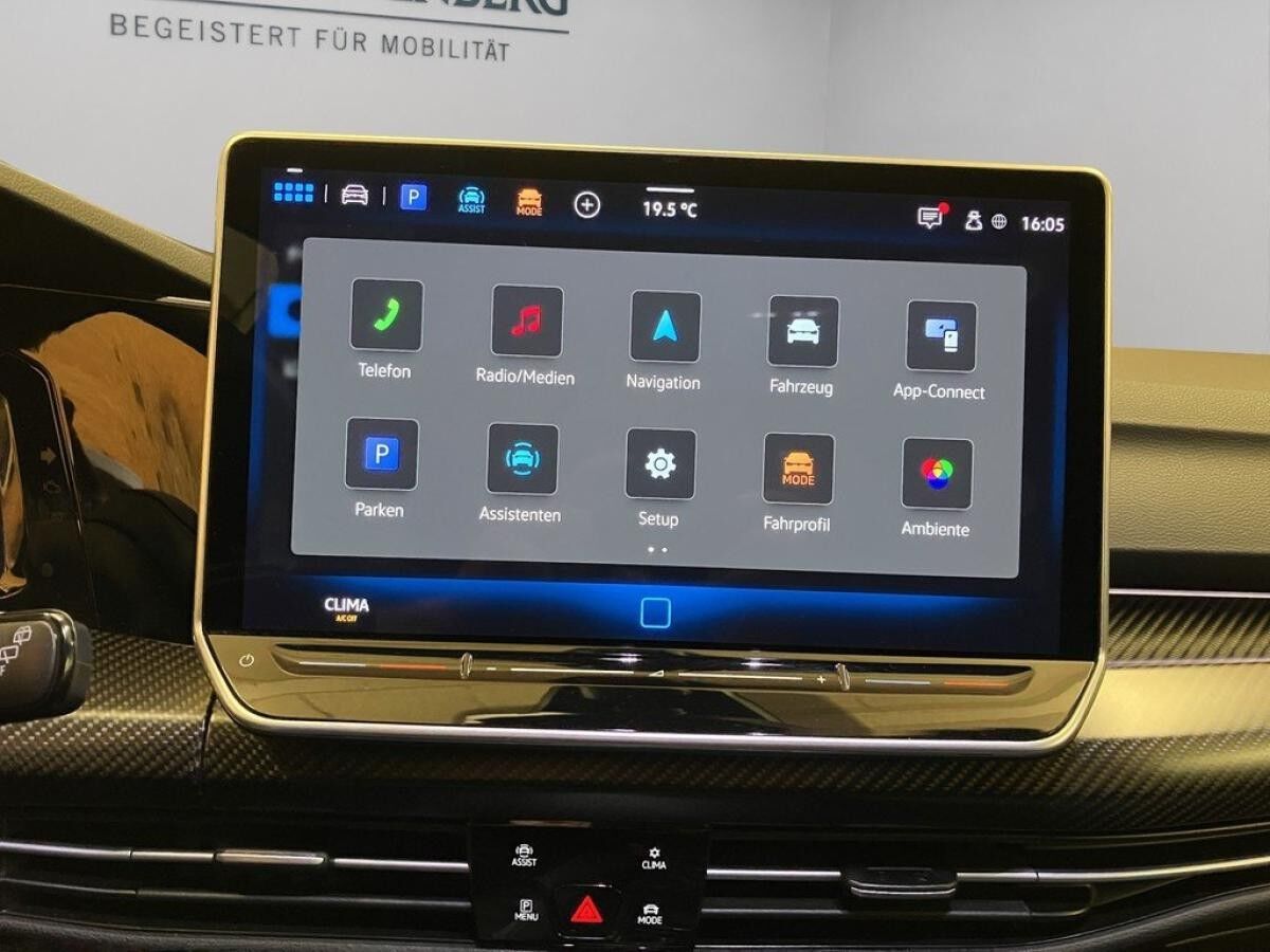 Volkswagen Golf VIII Variant R DSG / SOFORT VERFÜBAR !