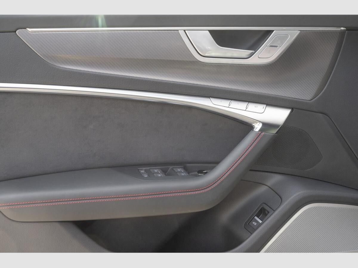 Audi RS6 All Black/B+O Advanced/RS-AGA/Pano/Laser/HuD/ACC/22Zoll