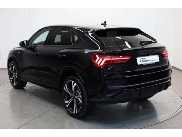Audi Q3 Sportback 40 TDI quattro S line business