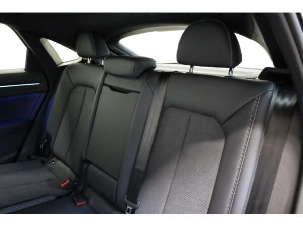 Audi Q3 Sportback 40 TDI quattro S line business