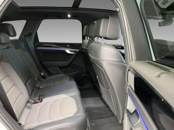 Volkswagen Touareg 3.0 TDI R-Line 4M AUT AHK Luftfederung