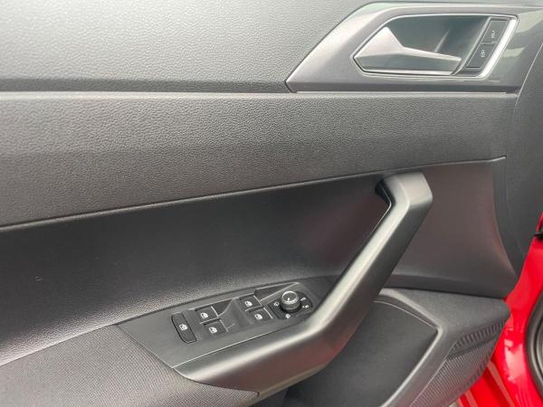 Volkswagen Polo GTI 2.0 TSI DSG Navi RFK Climatronic Subwoofer LED-Matrix