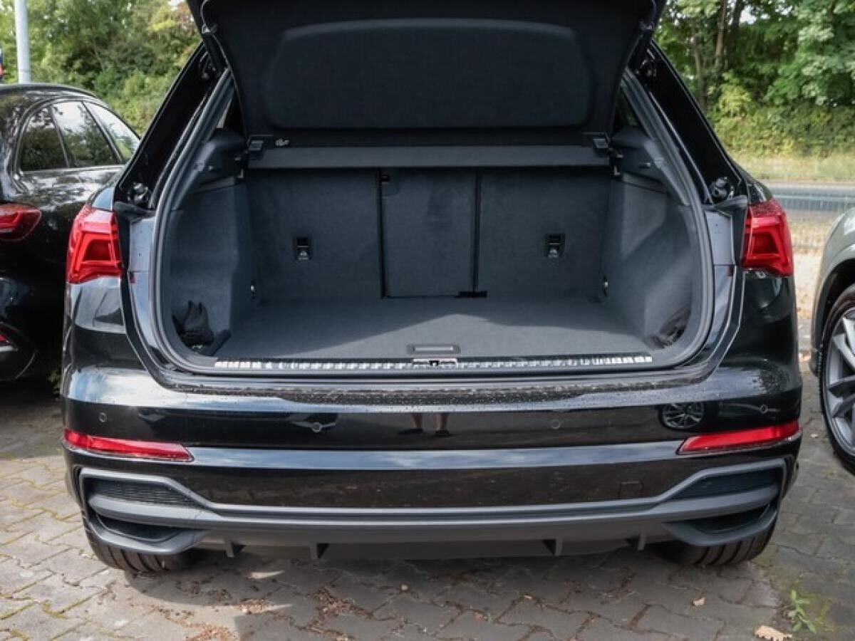 Audi Q3 35 TFSI 	 S line Business ACC Matrix Navi AHK virtual Kamera