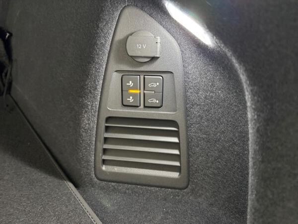 Volkswagen Touareg Elegance 4Motion 3.0 eTSI AHK Dynaudio Massage HUD Komfort