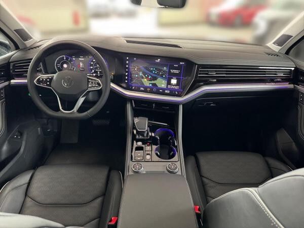 Volkswagen Touareg Elegance 4Motion 3.0 eTSI AHK Dynaudio Massage HUD Komfort
