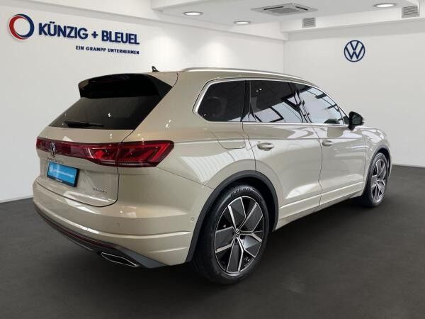 Volkswagen Touareg Elegance 4Motion 3.0 eTSI e-Hybrid AHK Komfort Pano Dynaudio HUD Assistenz