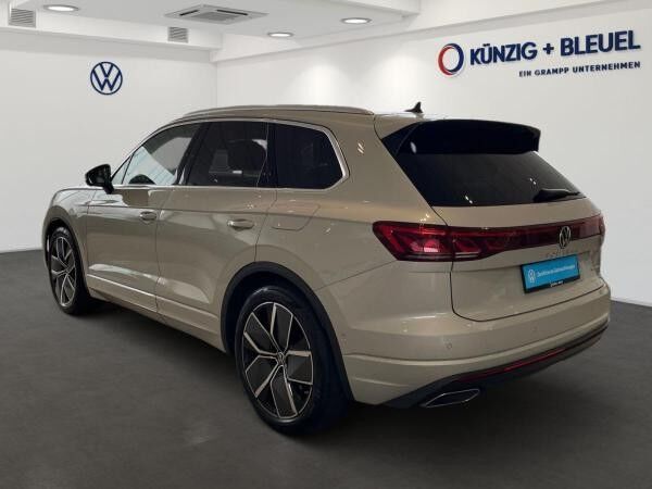 Volkswagen Touareg Elegance 4Motion 3.0 eTSI e-Hybrid AHK Komfort Pano Dynaudio HUD Assistenz