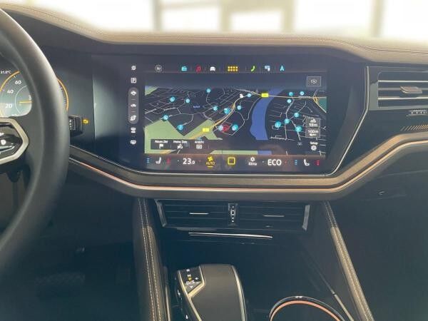 Volkswagen Touareg Elegance 4Motion 3.0 eTSI e-Hybrid AHK Komfort Pano Dynaudio HUD Assistenz