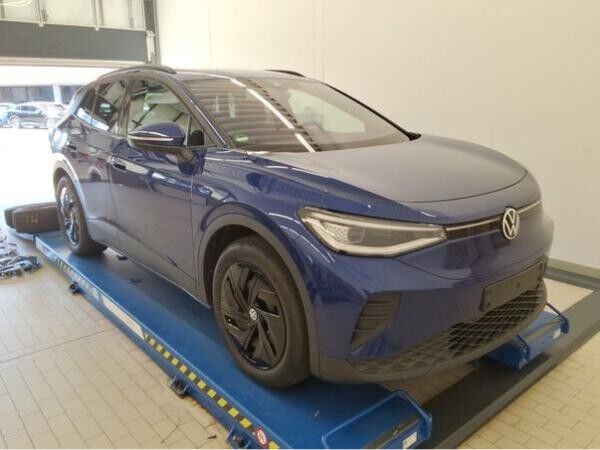 Volkswagen ID.4 Pro 210kW-Matrix-LED IQ Drive Area View Infotainment Paket Plus Massage SHZ MFL Wärmepumpe