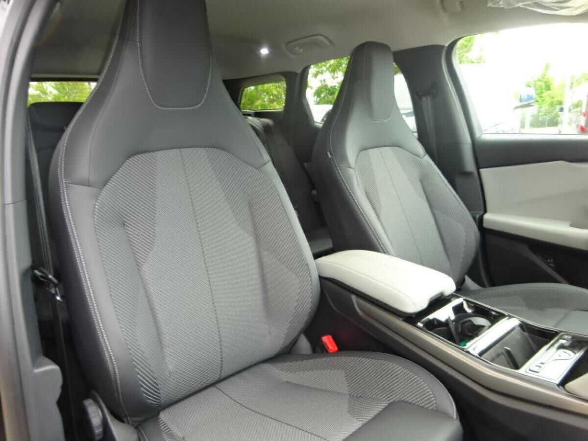 Ford Explorer Extended Range 77kWh RWD