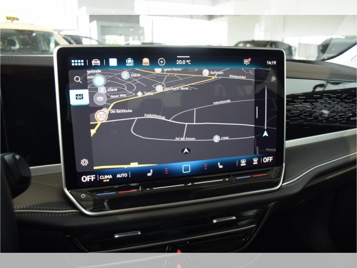 Volkswagen Passat Variant Elegance 2.0 TDI DSG AHK NAVI Volkswagen Passat Variant Elegance 2.0 TDI DSG AHK NAVI