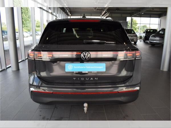 Volkswagen Tiguan Elegance 2.0 TDI DSG NAVI PDC AHK Klima