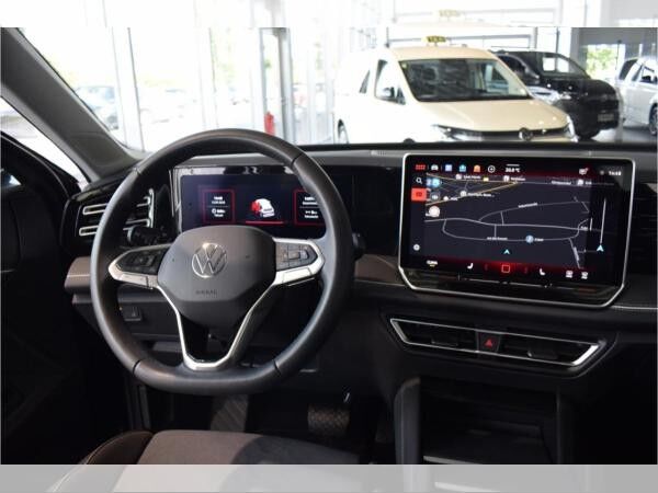 Volkswagen Tiguan Elegance 2.0 TDI DSG NAVI PDC AHK Klima