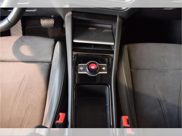 Volkswagen Tiguan Elegance 2.0 TDI DSG NAVI PDC AHK Klima