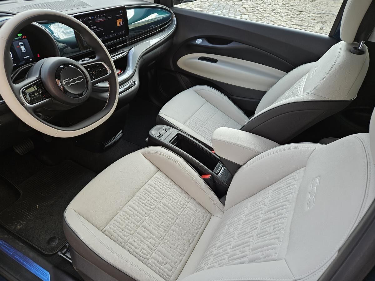 Fiat 500e La Prima - verschiedene Farben -in Kürze verfügbar