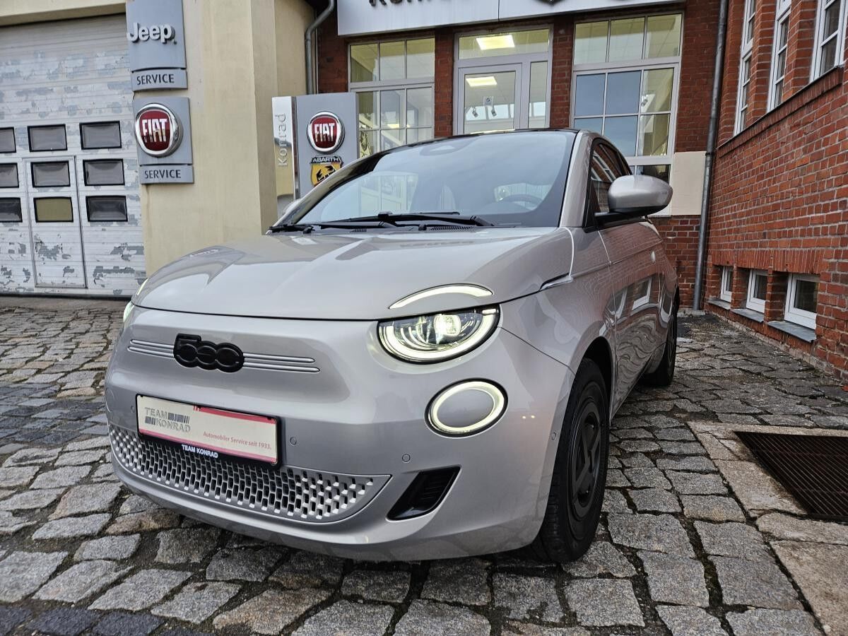 Fiat 500e Giorgio Armani - Vollausstattung - in Kürze verfügbar - verschiedene Farben