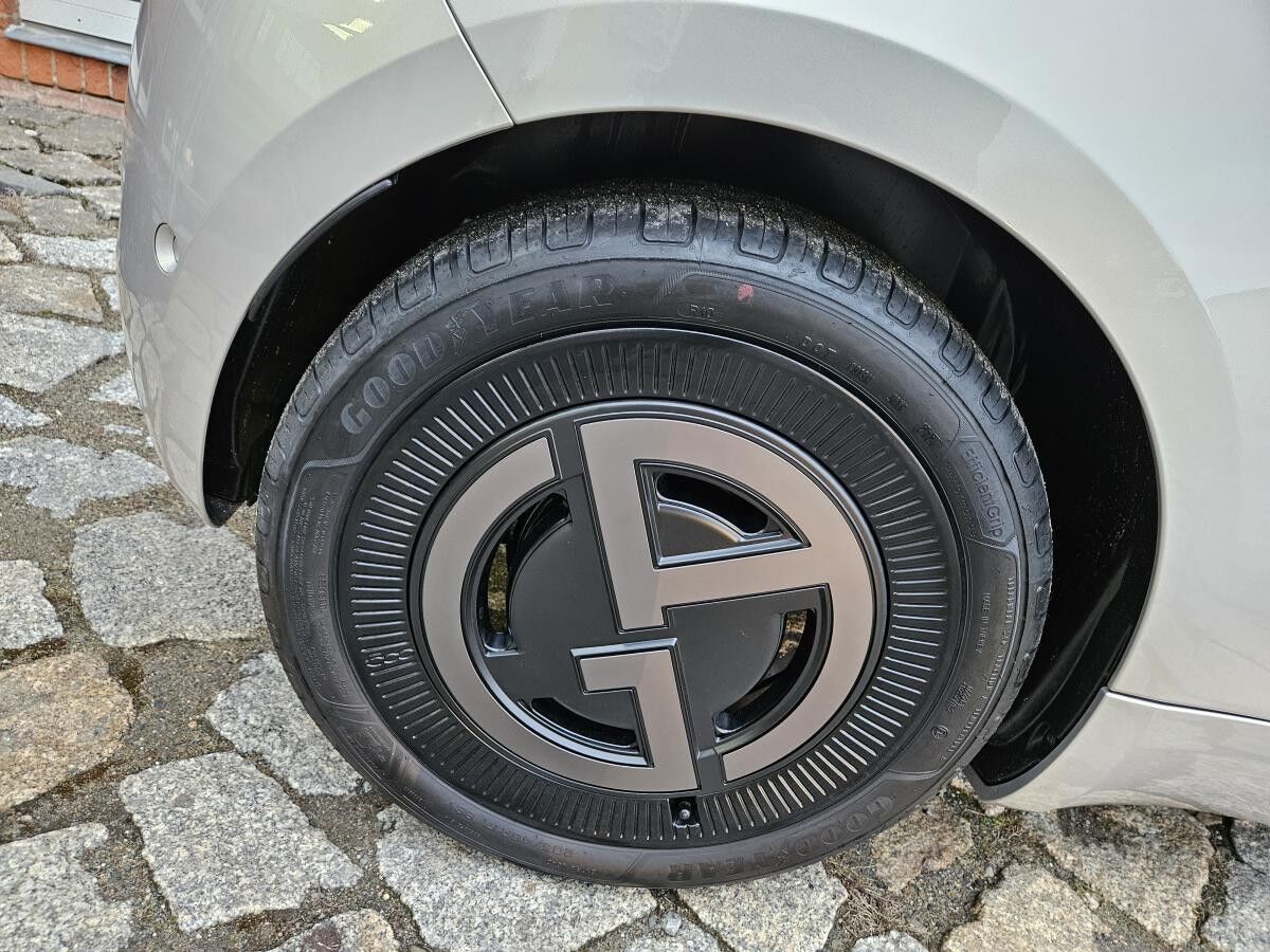 Fiat 500e Giorgio Armani - Vollausstattung - in Kürze verfügbar - verschiedene Farben