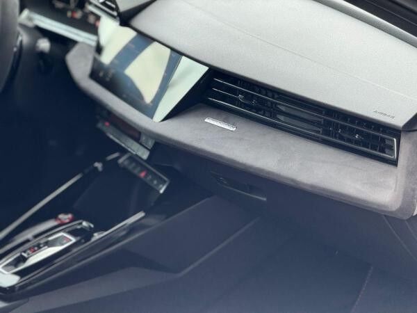 Audi RS3 Limousine TFSI quattro 294(400)kW(PS) S tronic *EROBERUNG*SOFORT*