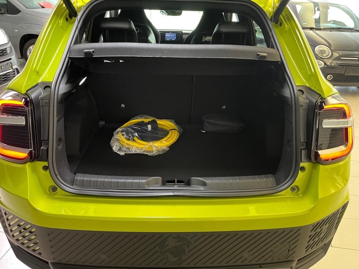 Abarth 600e Scorpionissima 207 kW 280 PS