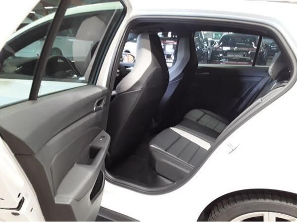 Volkswagen Golf 8 / GTD DSG LEDER PANO AHK WINTERRÄDER