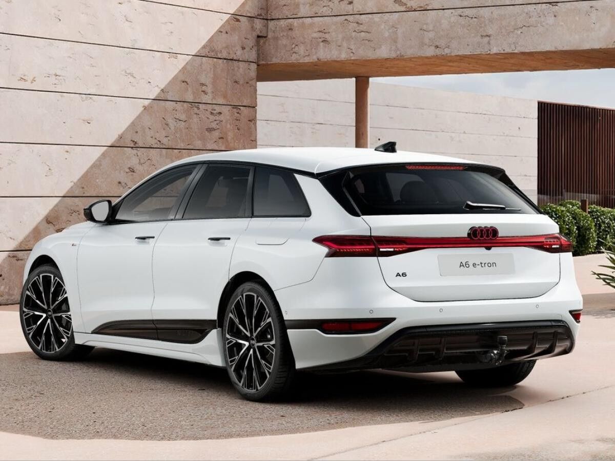 Audi A6 e-tron Avant performance S line *AHK/B&O/LEDER/NAVI/TECH PLUS/21"*