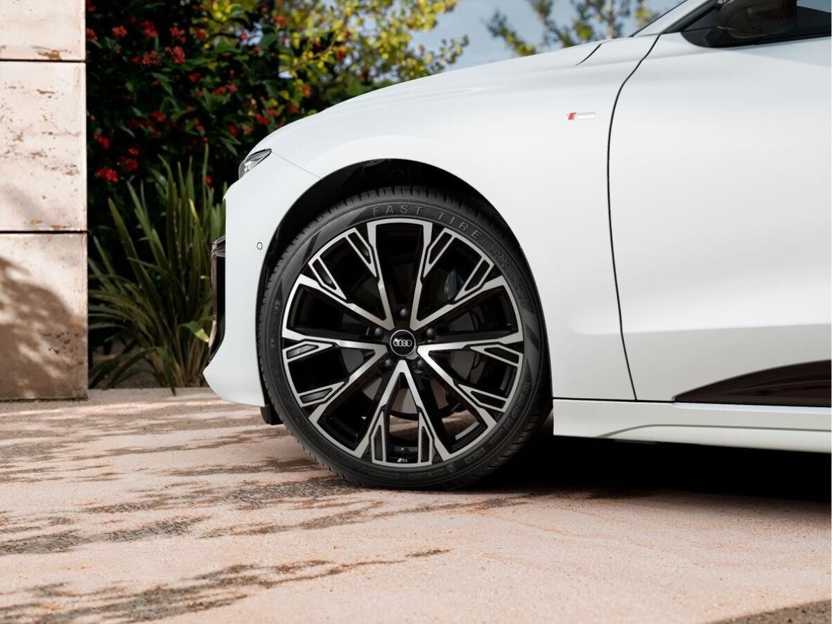 Audi A6 e-tron Avant performance S line *AHK/B&O/LEDER/NAVI/TECH PLUS/21"*