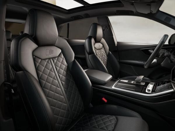 Audi Q8 S line business TFSI e (360 kW) quattro ab mtl. € 869,- 🏳️ KURZFRISTIG VERFÜGBAR 🏴