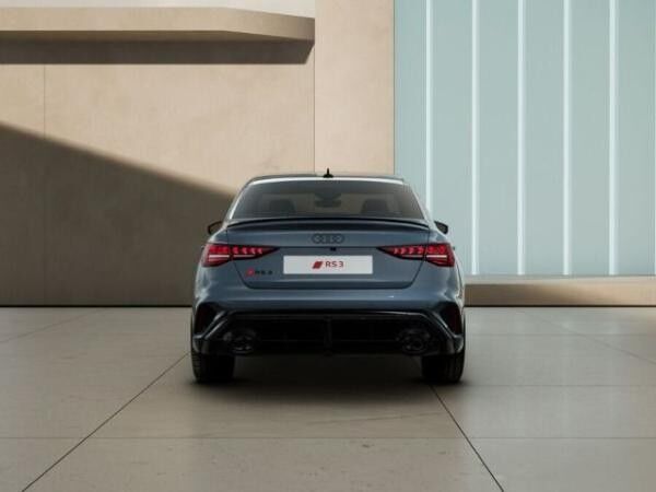 Audi RS3 Limousine TFSI quattro 294(400)kW(PS) S tronic *EROBERUNG*SOFORT*
