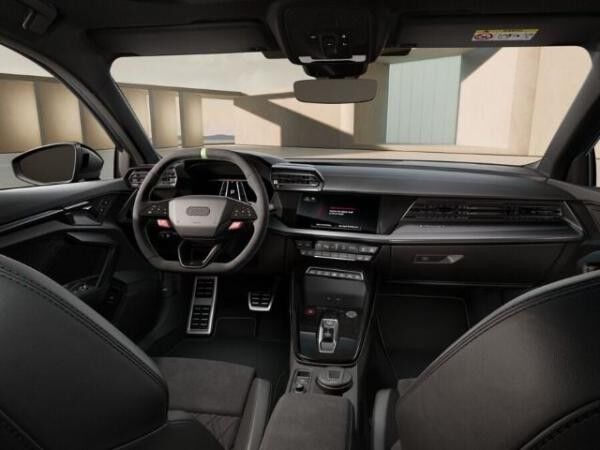 Audi RS3 Limousine TFSI quattro 294(400)kW(PS) S tronic *EROBERUNG*SOFORT*