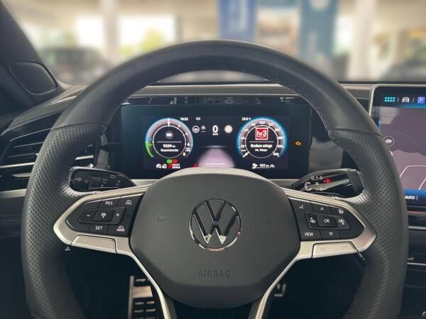 Volkswagen Passat Variant R-Line 1,5 l eHybrid 360°KAM*MASSAGE*MATRIX*KEYLESS