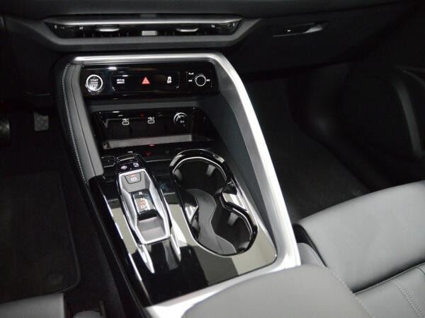Audi Q5 SUV TDI quattro S tronic *AHK*MATRIX*NAV*SHZ*ACC*PARKLENK*360°*EL.SITZE+HECKL*TOTW*VIRTUAL*20"